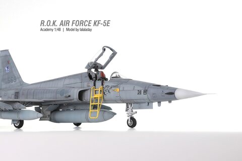 KF-5F 제공호_Academy 1/48
