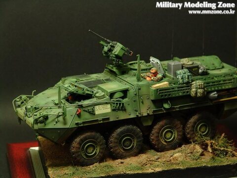 1/35 AFV STRYKER 입니다.