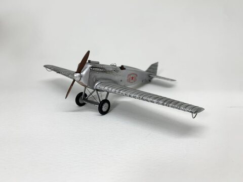 [ICM] 1/72 I-1(IL-400b), First Soviet Monoplane Fighter