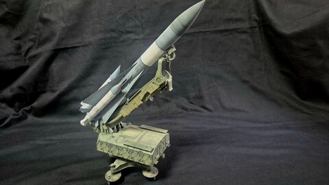 1/35 Russian 5V28 of 5P72 Launcher SAM-5 Gammon