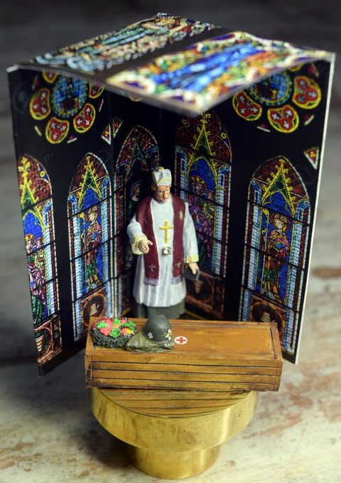 1/35 The Priest