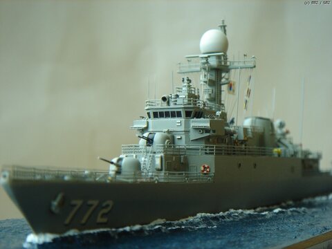 1/350 아카제 천안함입니다