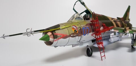 1/33 SU-17M4P 종이모형