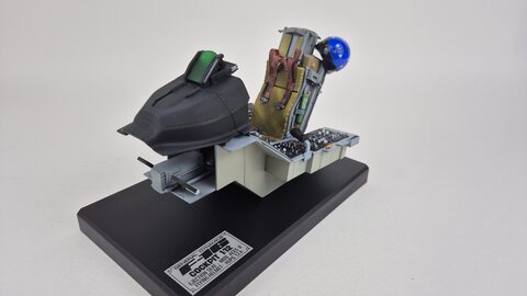 1/12 Lockheed Martin F-16 Cockpit