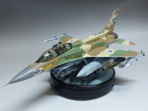 1/32  F-16I SUFA