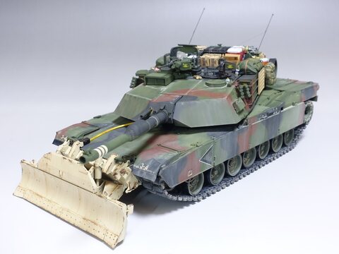 M1A1 FEP Abrams/Combat Dozer Blade