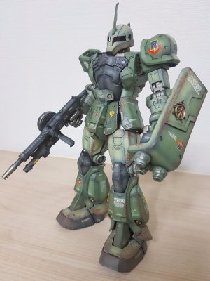 1/100  MS-05 자쿠1(샤아 자쿠2 + 자쿠1 레진컨버젼)