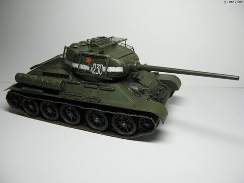 T-34/85 with Bedspring Armor
