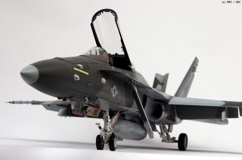 [Academy] 1/32 F/A-18C NSAWC HORNET