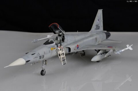 1/48 KF-5E 제공호 - 아카데미