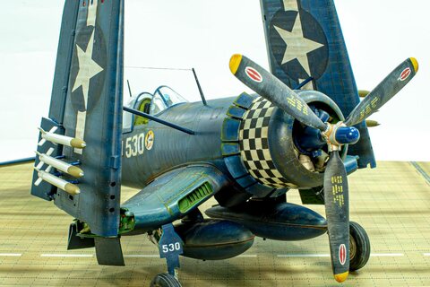 Trumeter 1/32 F4U Corsair-1D