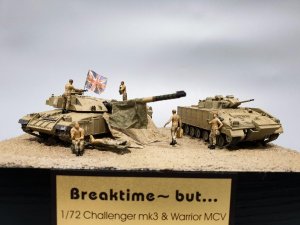 Breaktime~ but...  1/72 Challener mk3 & Warrior mcv