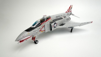Academy 1/48 F-4B Sundowners