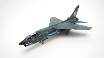 ACADEMY 1/72 CRUSADER "French Navy Special"