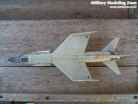 F-8 코르세어