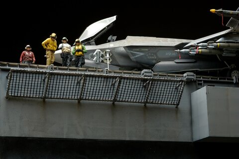 1/48 CVN 70 - USS Carl Vinson / VFA-147 ARGONAUTS / F-35C LIGHTNING II