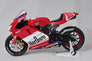 [ACADEMY] 1/9 European Racing Bike (Ducati)