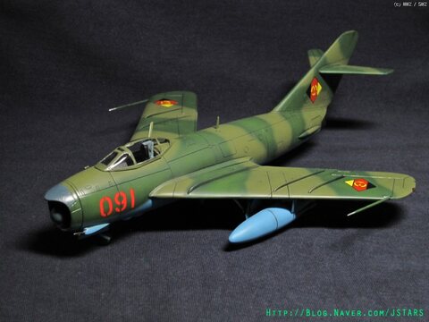 1/48 MiG-17 Fresco D