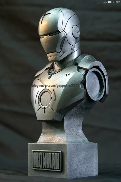 아이언맨 (IRONMAN BUST) (2009)  / 22cm(h)  /  POLYESTER / IRONMAN (2008, PARAMOUNT PICTURES,MARVEL)