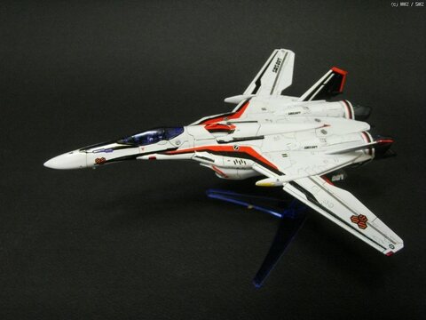 1/100 VF-25F 메사이어 발키리