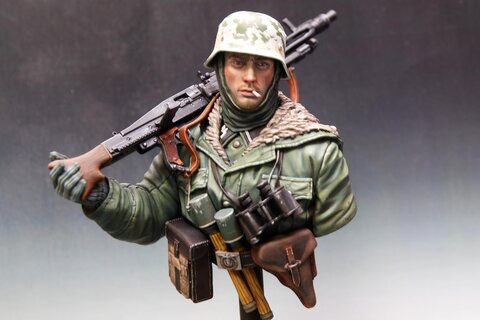 MG42 Gunner, Totenkopf Division, Kharkov 1943
