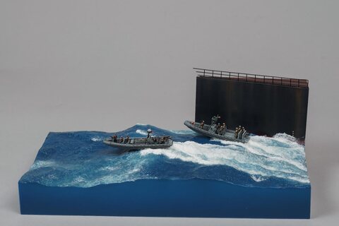 1/144 11M Combat Boat RIB