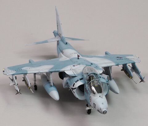 1/32 AV-8B Harrier II