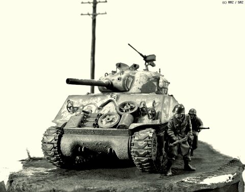 "Contact!" M4A3 105mm Sherman 1/35 TAMIYA