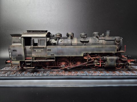 1/35 트럼페터 BR86 증기기관차 도색완성