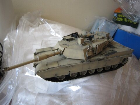 아카데미 M1A1 IRAQ 2003입니다 (첫 제작물)