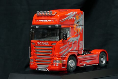 1/24 이탈레리 스카니아 트럭 1/24 Scania R730 V8 Streamline `Silver Griffin`