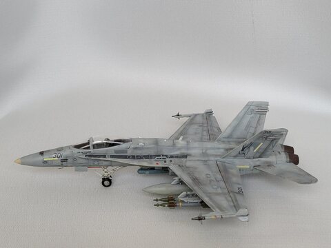 1/72  F/A-18C