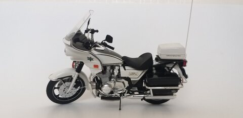 KAWASAKI POLICE 1000 "CHP"
