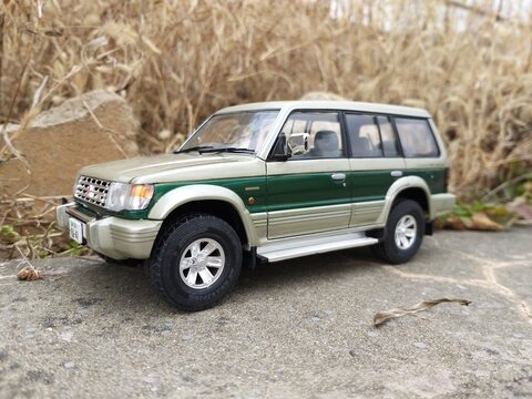 MITSUBISHI PAJERO EXCEED(TAMIYA)