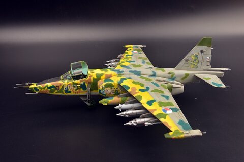 레벨 1/48 su-25 Frogfoot