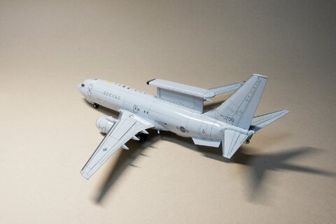 1/144 E-737