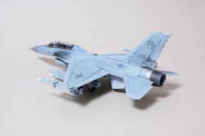 1/48 KF-16U(D)