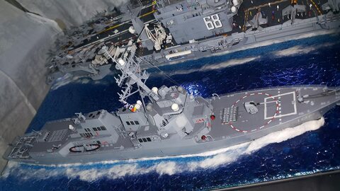 1/350 CVN-68 U.S.S NIMITZ 2005 ＆ 11 Nimitz Carrier Strike Group - 3
