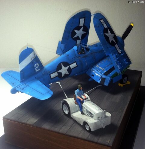 F4U-1D Corsair w/Moto-Tug