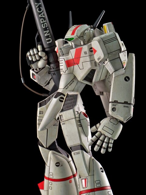Plamax 1/72 VF-1J 배틀로이드 발키리