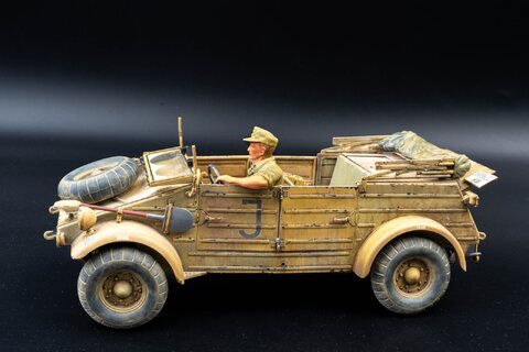 1/16 Tamiya German Kubelwagen Type 82 Africa-Corps