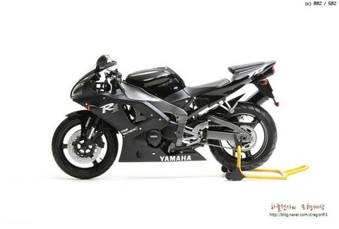 [TAMIYA] 1/12 YAMAHA YZF-R1