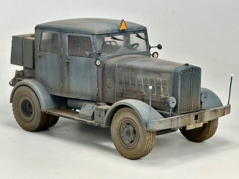 Hanomag SS100