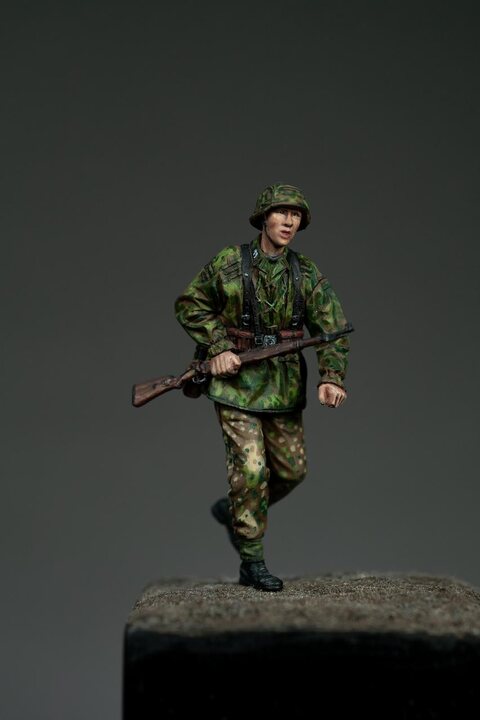 [ALPINE] 1/35 WSS Grenadier '44