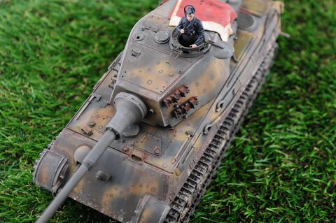 1/35 아카데미 킹타이거