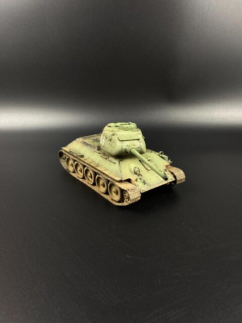 1/35 T-34-85
