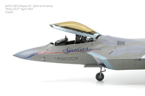 1/48 F-22 Raptor "ROLLOUT" (Hasegawa)