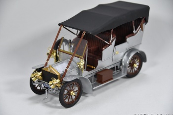 1907 Rolls Royce 'Silver Ghost' (1/16, Academy)