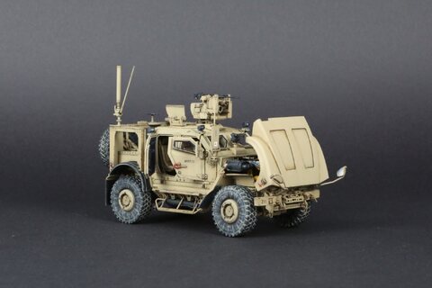 RFM 1/48 M-ATV