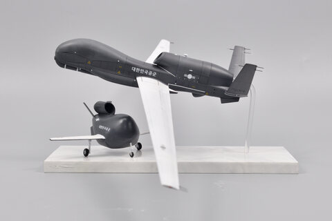 [한국공군 정찰기] RQ-4